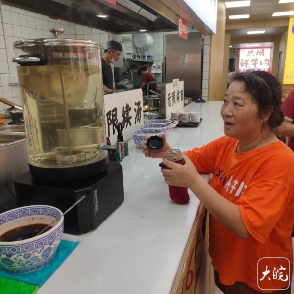 上证速配 合肥一家面馆内设免费乒乓球室 老板吐露心声：与自身经历有关_大皖新闻 | 安徽网