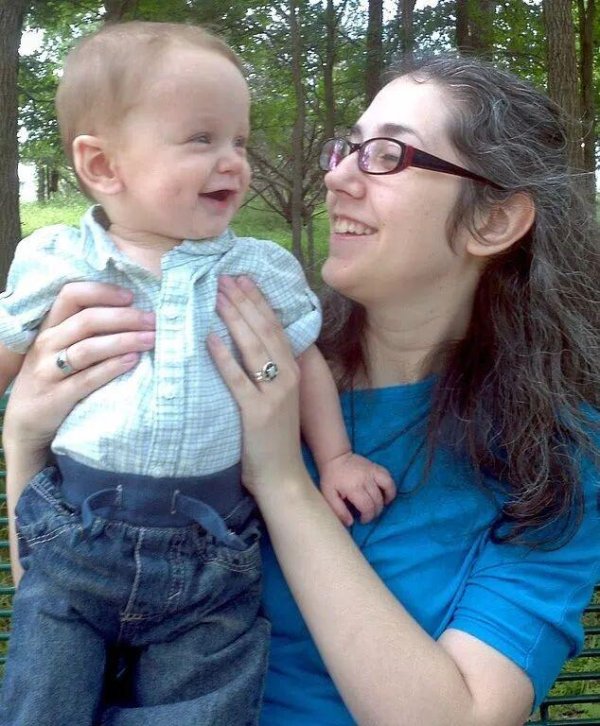 牛管家 从小认错人，只要离开视线，第二眼就认不出！天生脸盲患者的生活，这...