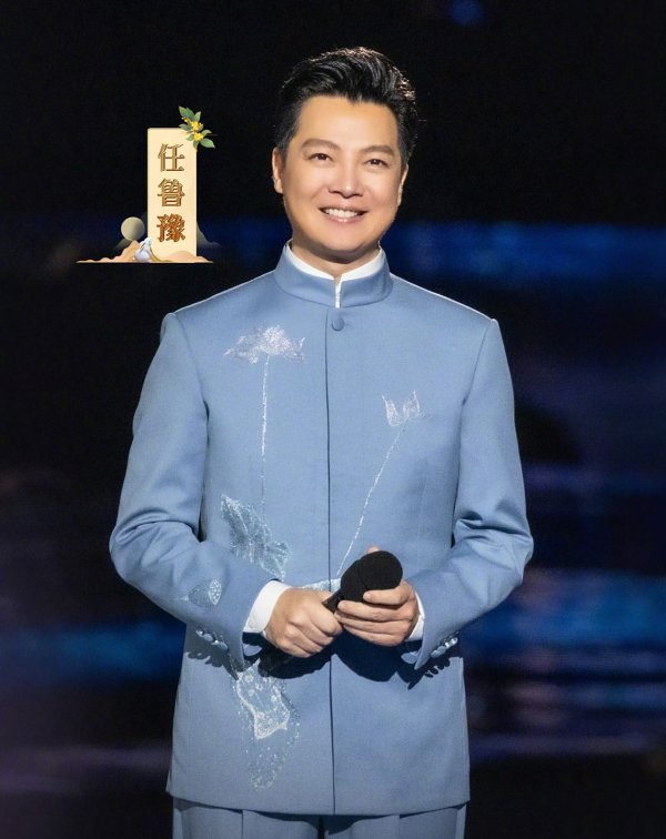 嘉理证券 张杰祝贺谢娜顺利主持央视秋晚, 言语满是骄傲, 称孩子们要奖励妈妈月饼